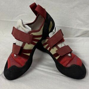 Butora Endeavor (Wide Fit) Rock Climbing Gym Shoes - EU 41.5, US 9.5 Red & Black